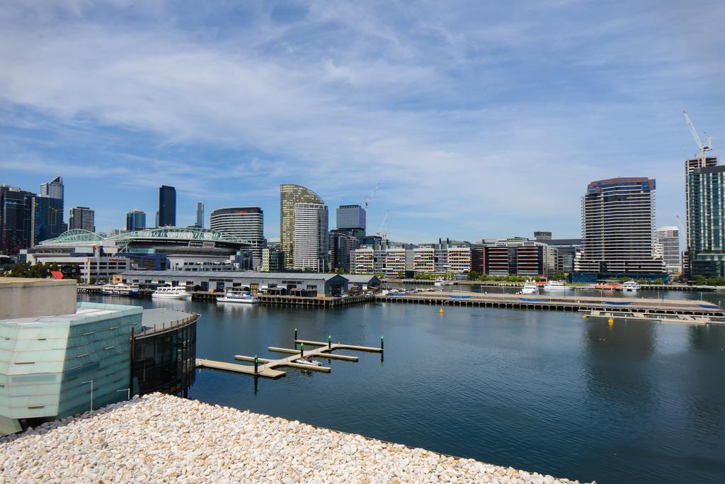 شقة Urbanminder @ Docklands ملبورن المظهر الخارجي الصورة